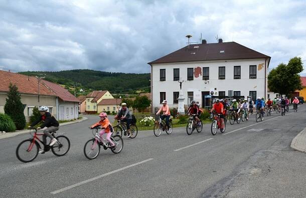 Na kole dětem jižní Moravou - proběhl 1. ročník akce | Kyjovské Slovácko v pohybu