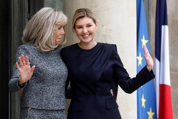 Francouzská první dáma Brigitte Macronová a ukrajinská první dáma Olena Zelenská v Paříži (12.12.2022)