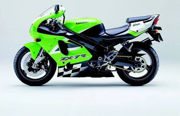 Hříšná rozkoš: Kawasaki ZX-7R Ninja - MOTOHOUSE