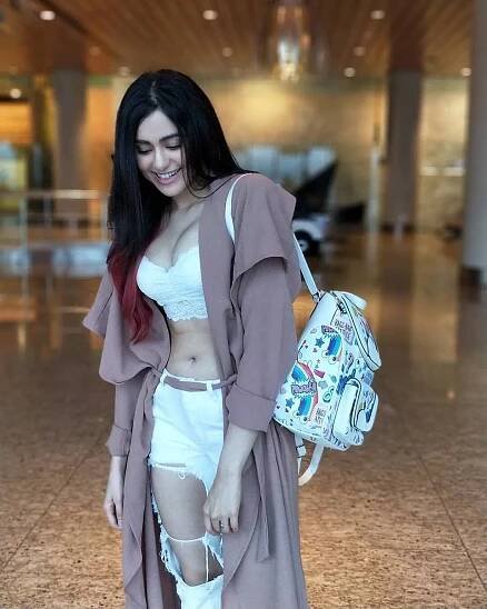 Adah sharma hOT HotteR hoTTest