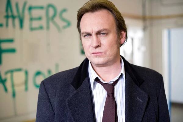 Ashes to Ashes (2008) | Diskuze | ČSFD.cz