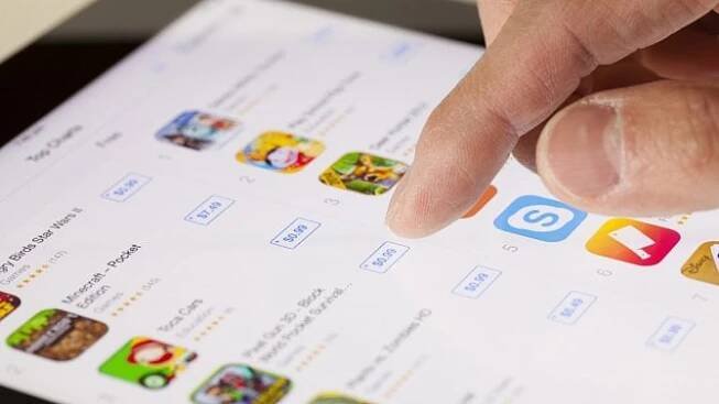 Aplikace v App Storu nadměrně prozrazují citlivá data