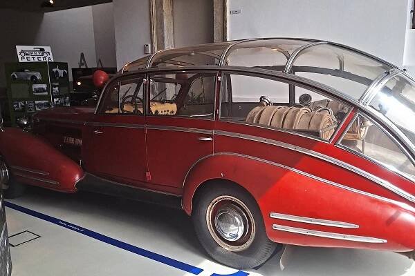 Mal� i velk� milovn�ky �ty� kol l�k� muzeum ve Vysok�m M�t�