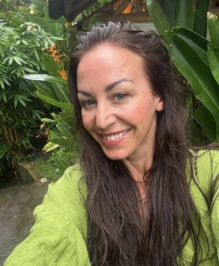 FOTO: Hanychová na Bali podstoupila rituál. – stránka 51