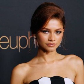 Zendaya's Latest Sexy, Strapless Look Is Actually an Iconic Dress From the '90s