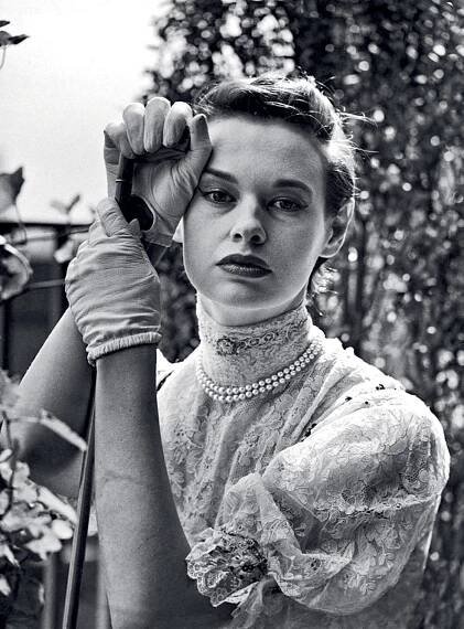 Gloria Vanderbilt – Úbohé bohaté dievčatko | Miau