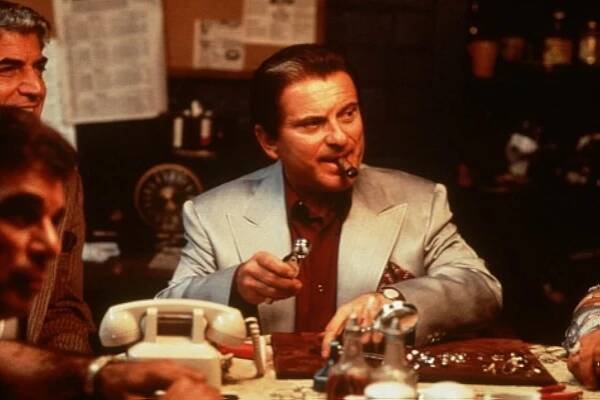 Joe Pesci, Philip Suriano, and Frank Vincent in Casino (1995)