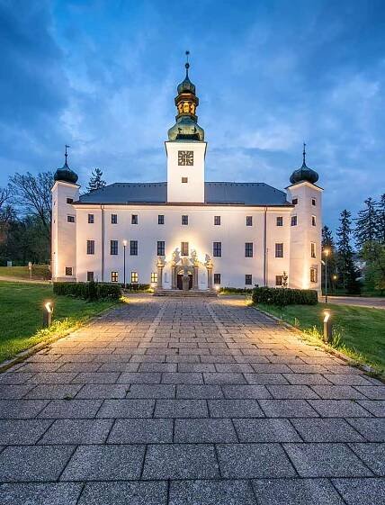 Rekonstrukce Zámeckého hotelu Třešť