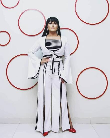 Veena Malik : Net Worth, Height, Weight, Age, Affairs, Wiki, Facts and Figures 5