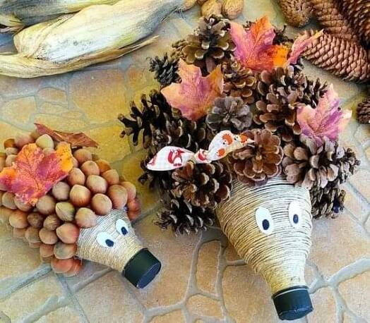 Pin by Adrie Blaauw on Kids crafts | Autum decorations, Autumn decorating, Crafts