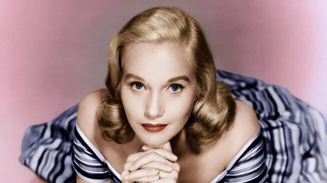 13 Stunning Color Photos of Eva Marie Saint as She Celebrates Turning 101 on July 4