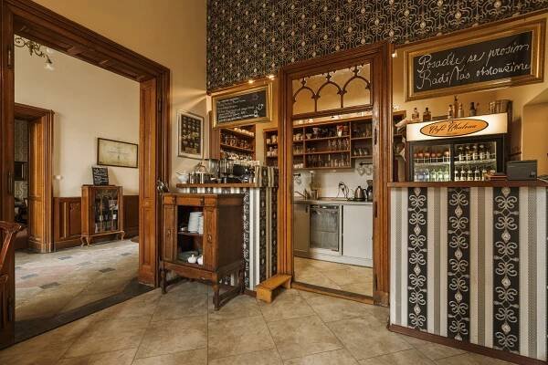 CAFE CHATEAU (ZÁMEK LEDNICE)