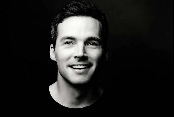 Ian Harding opens up about ‘Pretty Little Liars’, lupus and Germany — Teil Eins (Part 1)
