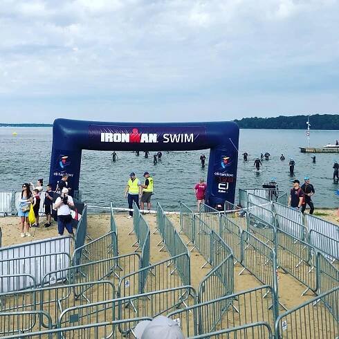 Český paralympijský výbor Jízda na jeden nádech. Triatlonista Tománek absolvoval 70.3 Ironman v Polsku - Český paralympijský