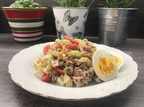 Těstovinový salát s tuňákem podle Jitky
