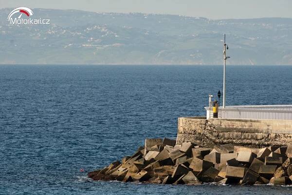 Korsika – Sardinie – Španělsko – Gibraltar cestopis na motorce | Motorkáři.cz