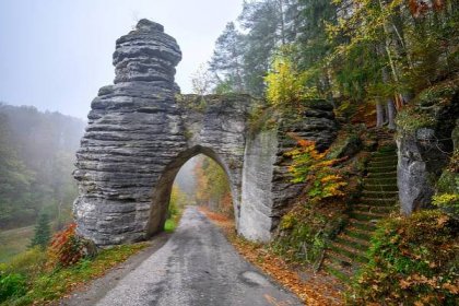 Pekařova brána - Přírodní zajímavosti - Český ráj - Vyskeř