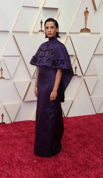 Red Carpet - Naomi Scott - Oscar 2022 - Z akcí