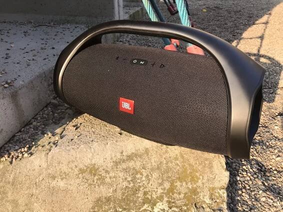 JBL Boombox (3)