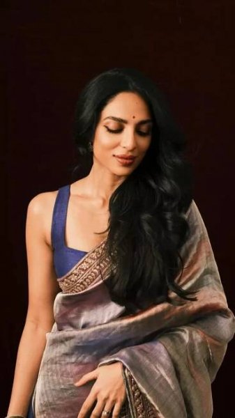 Sobhita Dhulipala Radiates Elegance in a Timeless Banarasi Silk Saree