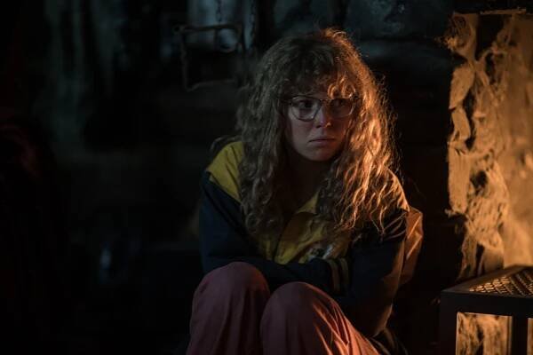 Yellowjackets - Season 2 - Přátelé, Římané, venkované - Z filmu - Samantha Hanratty