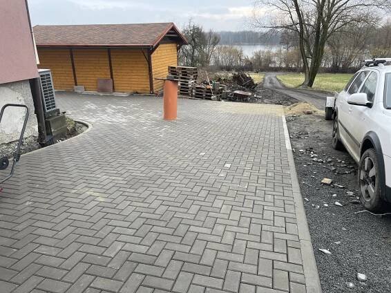 Zámková dlažba a kamenické práce Radek Šmahlík