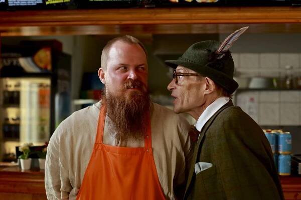 Panu Mikkola, Ilkka Heiskanen - Kummeli esittää: Kontio & Parmas - Sirkka, mahdollisuus vai riski? - Z filmu
