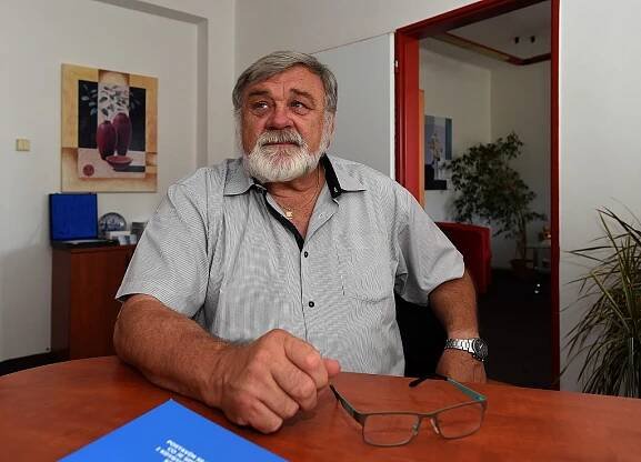 Senátor Doubrava je na dovolené na Krymu, jednal se šéfem ruských okupantů