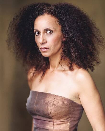 HEADSHOTS – LAURA ALLEN MÜLLER