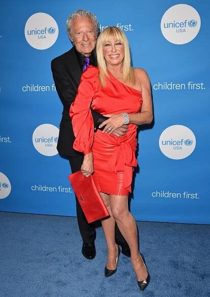 Alan Hamel and Suzanne Somers attend the 7th Biennial UNICEF Ball at the Beverly Wilshire Four Seasons Hotel in Beverly Hills, California, on April 14, 2018 | Source: Getty Images