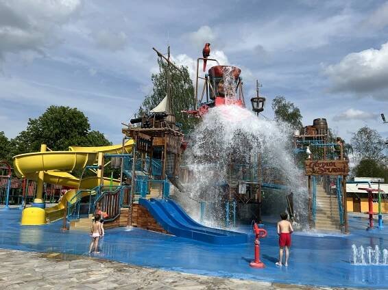 Therme Bad Schallerbach: Aquapulco Pirate World & Tropicana