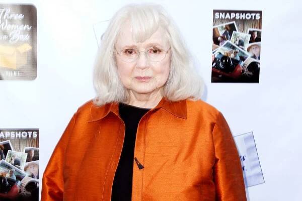 Piper Laurie, Golden Globe Winner and Star of Carrie and Twin Peaks, Dies at 91