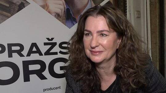 Herce, který je dvojníkem Havla, našla už režisérka Pavlásková pro Pražské orgie: Proč volila do hlavních rolí cizince? - Super.cz
