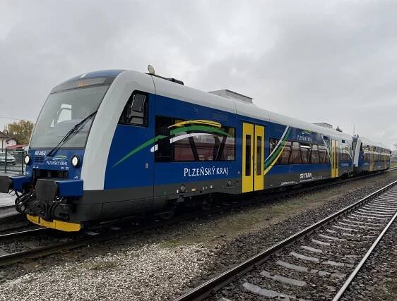 Motorový vůz Stadler RS1 společnosti GW Train určený pro pošumavské lokálky. Autor: Zdopravy.cz/Jan Šindelář
