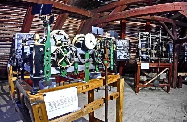 Hodinárium Děčín - expozice časoměrných strojů