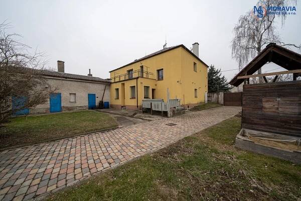 Prostorný byt 4+1 , 128m2 v klidné lokalitě Litovel Nasobůrky! , obrázek č. 2