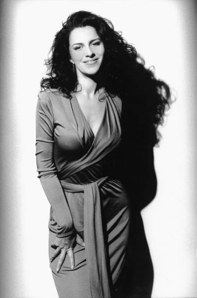Angela Gheorghiu | Warner Classics