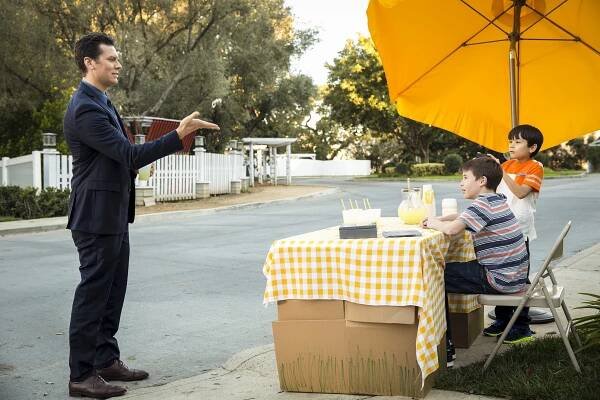 Angie Tribeca - License to Drill - Z filmu - Hayes MacArthur