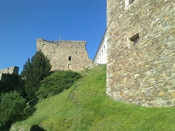 Hrad Velhartice - akce, otevírací doba, vstupné, ubytování, foto, prohlídky, počasí