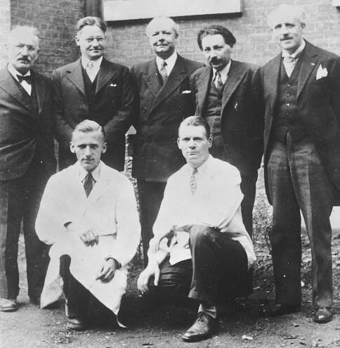 Howard Walter Florey and Ernst Boris Chain | Science History Institute