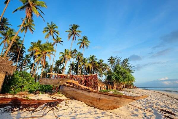 Levné letenky do Zanzibaru v roce 2025/26 za 10 100 Kč