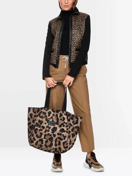 Leichte Jacke mit Leoprint