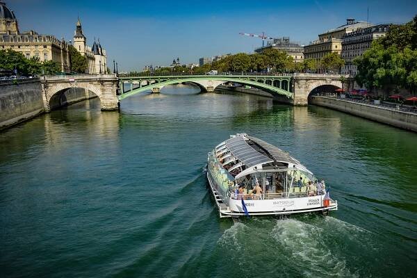 Batobus Pariz