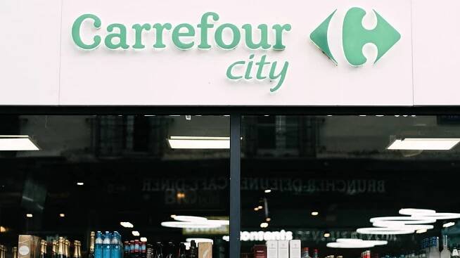 Francouzský řetězec Carrefour kvůli inflaci zmrazí ceny stovky výrobků