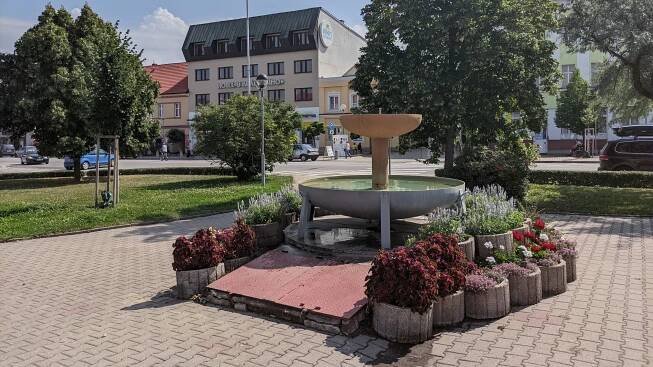 Fotografie - Kašna na náměstí T.G. Masaryka v Holicích - 16.08.2021