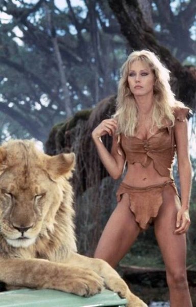 tanya-roberts-2