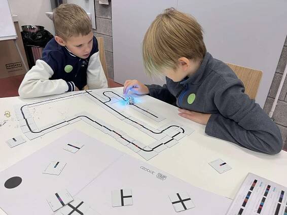 Robot Ozobot - ZŠ Junácká