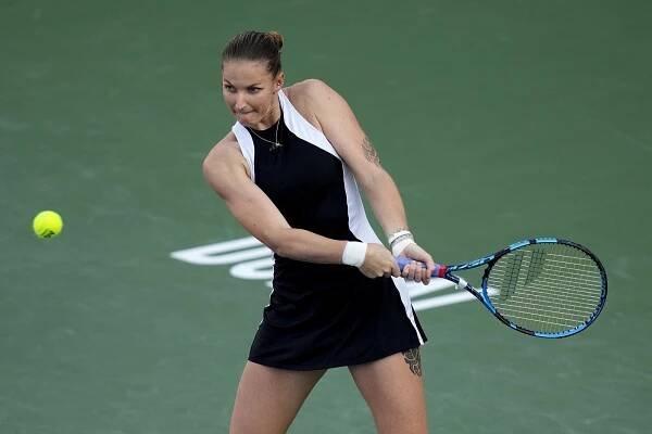 Vondroušová a Menšík jsou ve čtvrtfinále, Plíškovou vyřadila Gauffová