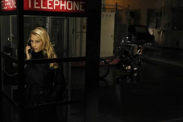 Aquarius - Old Ego Is a Too Much Thing - Z filmu - Claire Holt