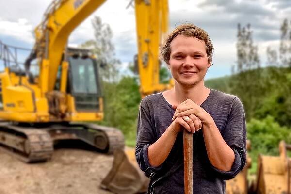 Sam-parker-davies-permaculture-teacher